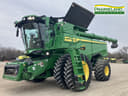 2025 John Deere S7 700 Image