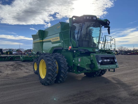 2025 John Deere S7 700 Equipment Image0