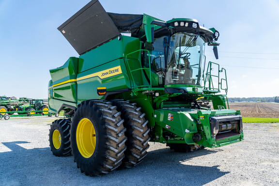 2025 John Deere S7 700 Equipment Image0