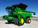 2025 John Deere S7 700 Image