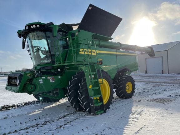 2025 John Deere S7 700 Equipment Image0