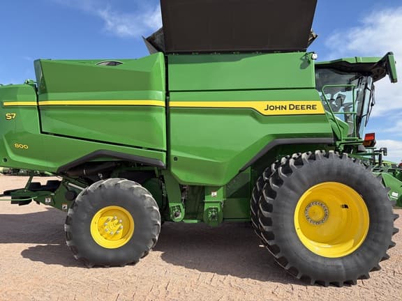 Image of John Deere S7 800 equipment image 2