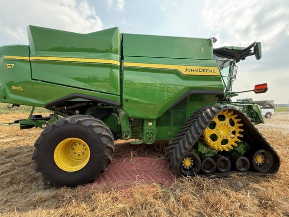 Image of John Deere S7 800 equipment image 3