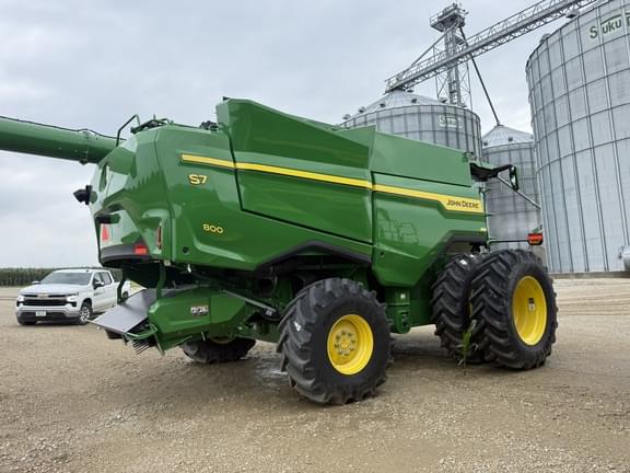 Image of John Deere S7 800 equipment image 4