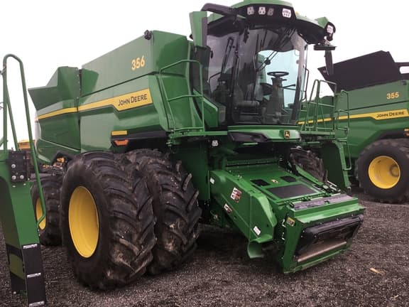 Image of John Deere S7 800 equipment image 2