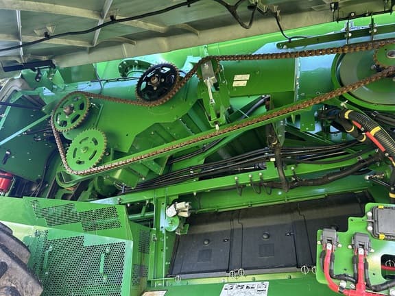Image of John Deere S7 800 equipment image 4