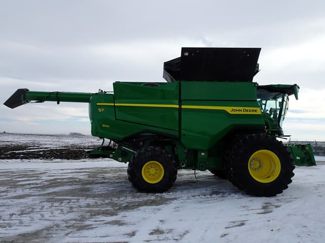 Image of John Deere S7 800 equipment image 3