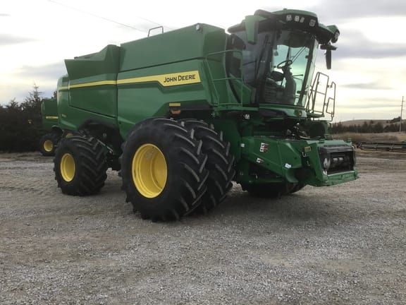 2025 John Deere S7 800 Equipment Image0