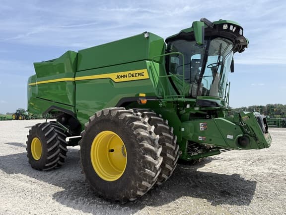 Image of John Deere S7 800 equipment image 3