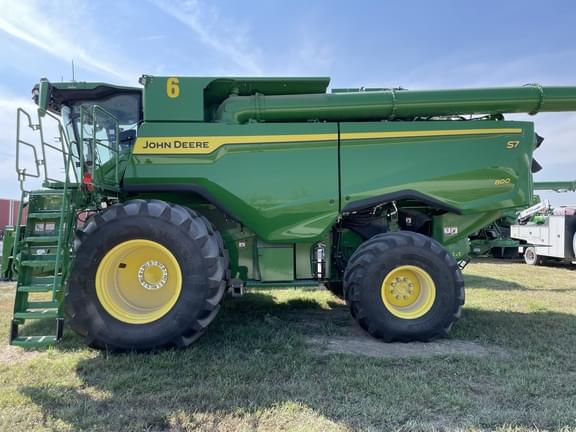 Image of John Deere S7 800 equipment image 2