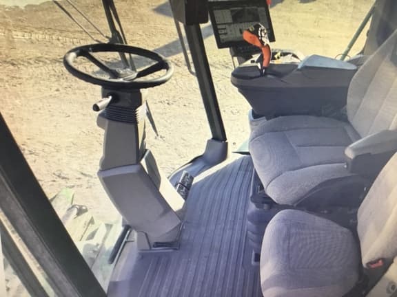 Image of John Deere S7 800 equipment image 2