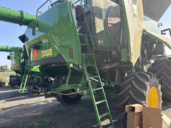 Image of John Deere S7 800 equipment image 4