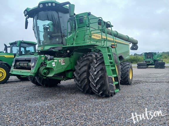 Image of John Deere S7 800 equipment image 3