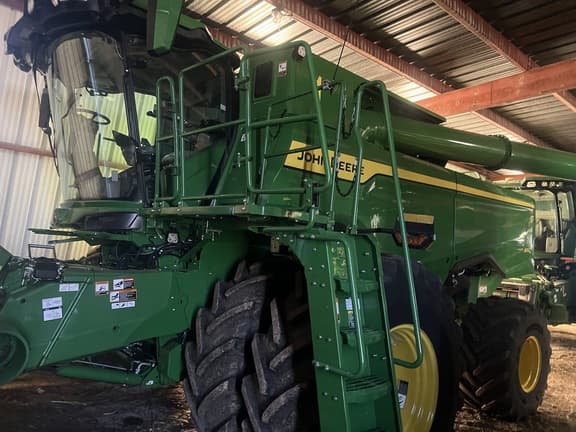 Image of John Deere S7 800 equipment image 2