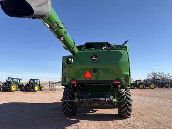 Image of John Deere S7 800 equipment image 4