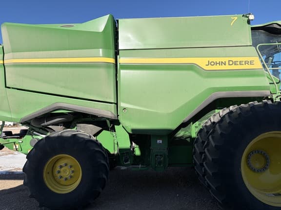 Image of John Deere S7 800 equipment image 2
