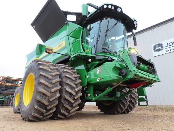 Image of John Deere S7 800 equipment image 3
