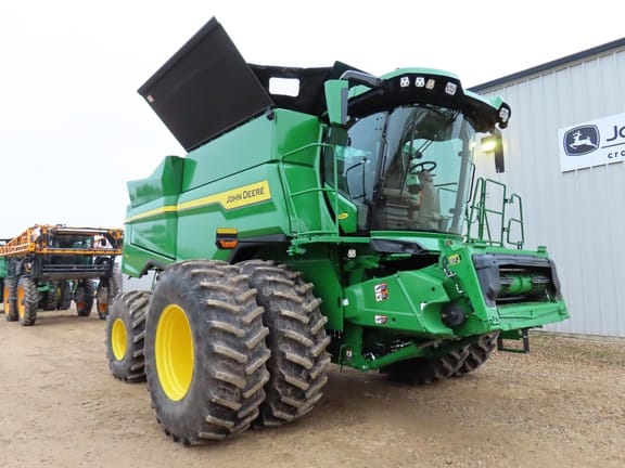 2025 John Deere S7 800 Equipment Image0