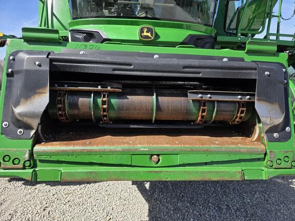 Image of John Deere S7 800 equipment image 4