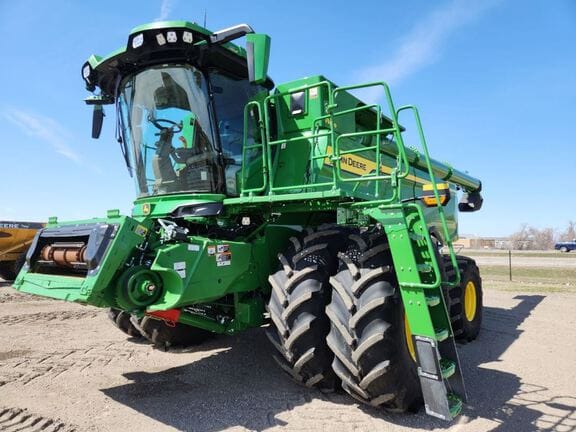 2025 John Deere S7 800 Equipment Image0