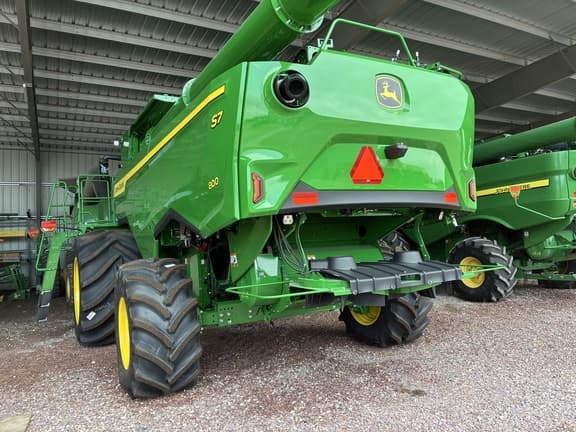 Image of John Deere S7 800 equipment image 4