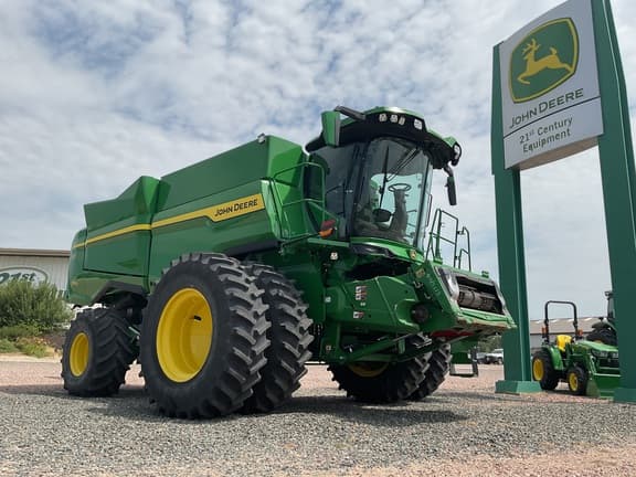 Image of John Deere S7 800 Primary image