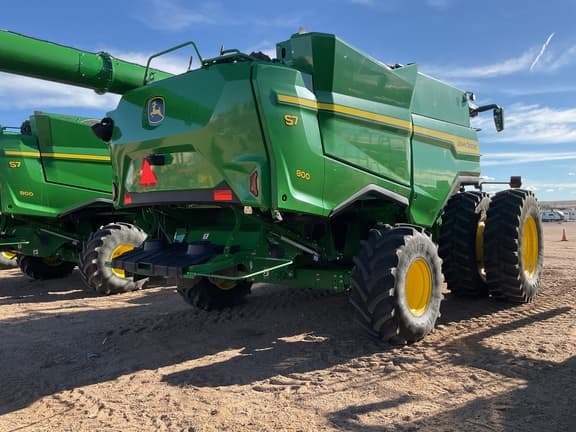 Image of John Deere S7 800 equipment image 2