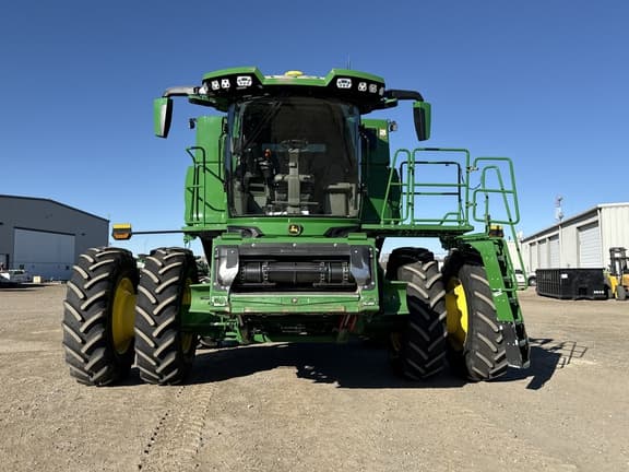 Image of John Deere S7 800 equipment image 2