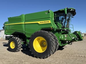 2025 John Deere S7 800 Image