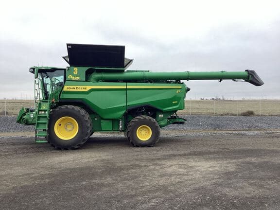 Image of John Deere S7 800 equipment image 1