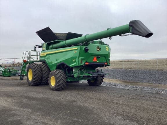 Image of John Deere S7 800 equipment image 2