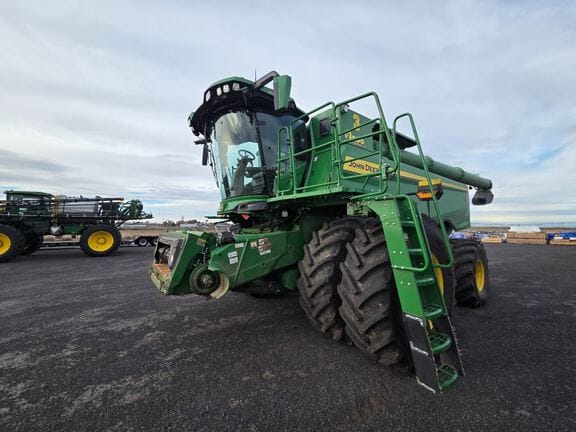 2025 John Deere S7 800 Equipment Image0