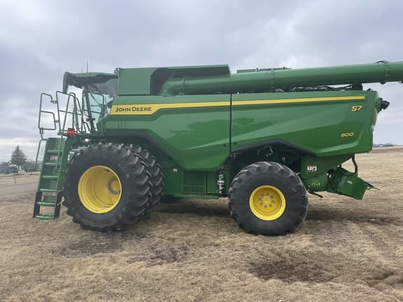 Image of John Deere S7 800 equipment image 4