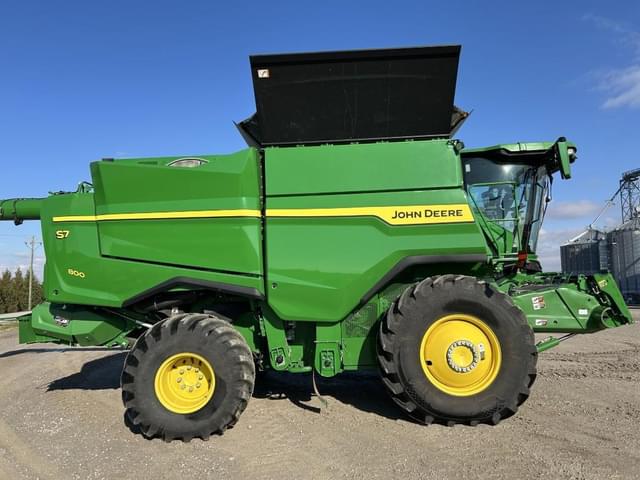Image of John Deere S7 800 equipment image 3