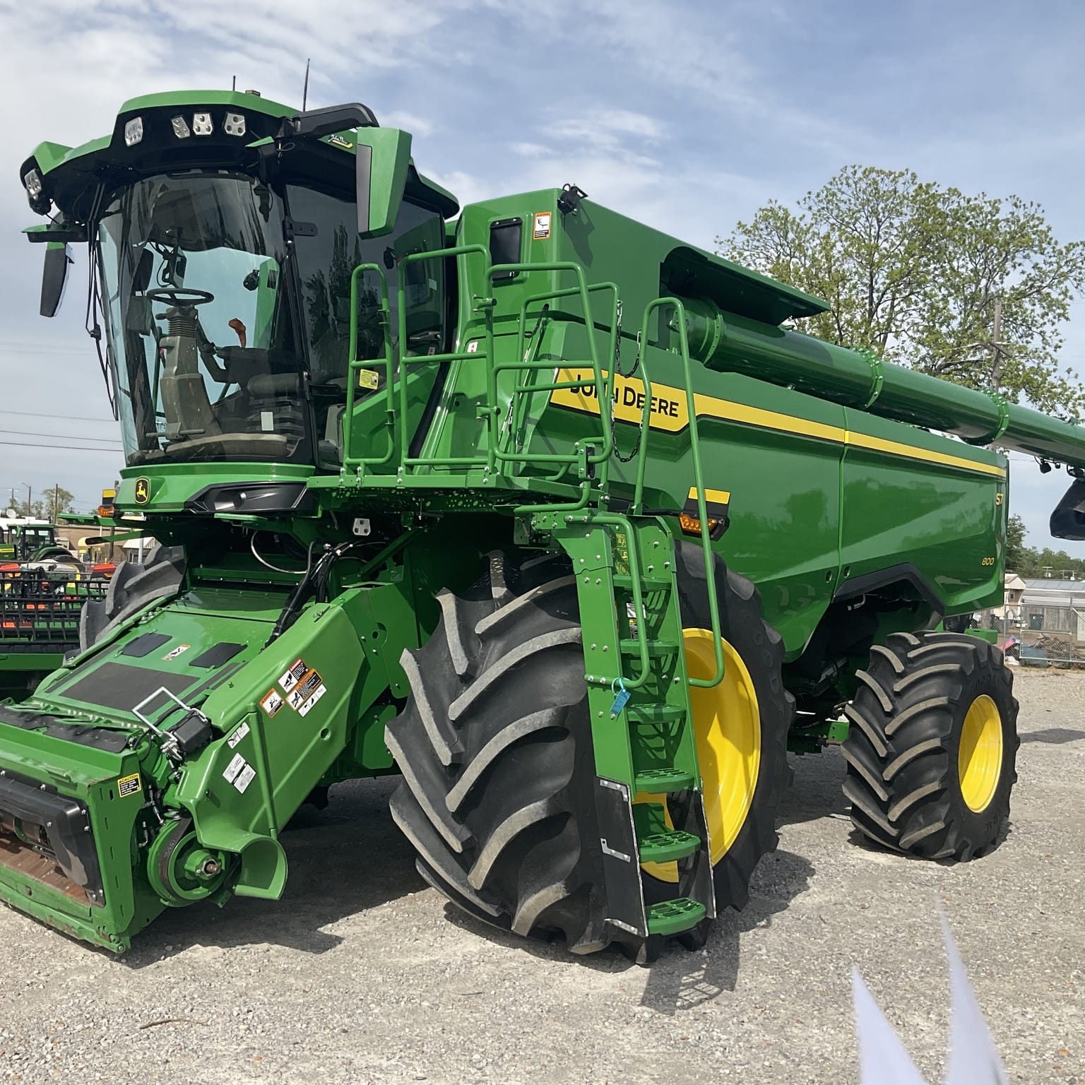 2025 John Deere S7 800 Equipment Image0