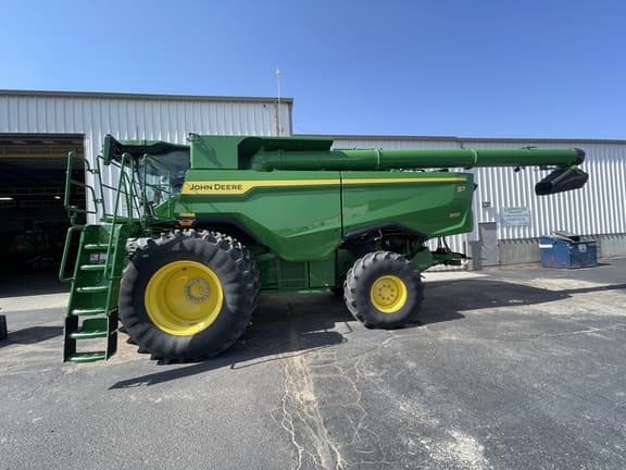 Image of John Deere S7 800 Primary image