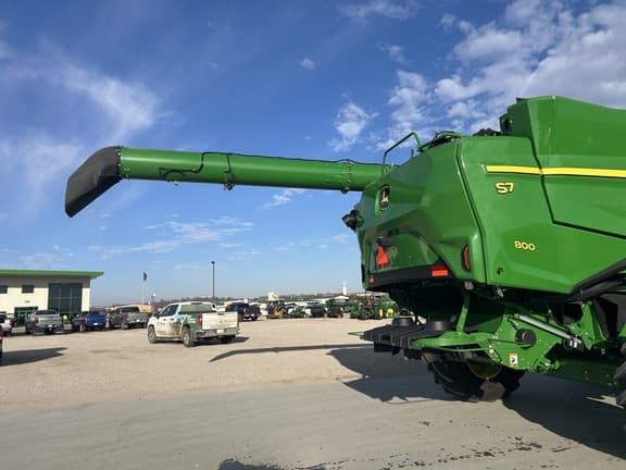 Image of John Deere S7 800 equipment image 4