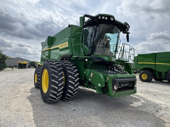 2025 John Deere S7 800 Equipment Image0