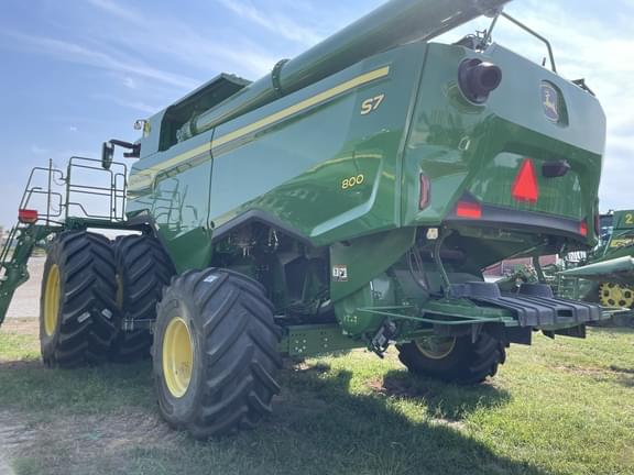 Image of John Deere S7 800 equipment image 3