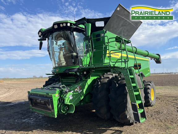 2025 John Deere S7 800 Equipment Image0