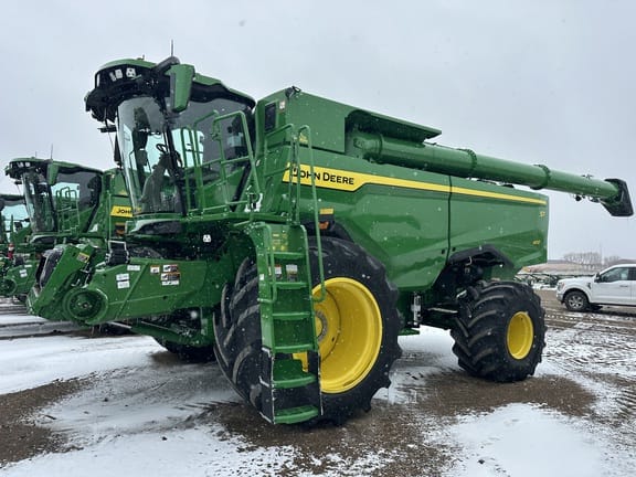 2025 John Deere S7 800 Equipment Image0
