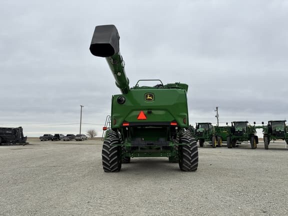 Image of John Deere S7 800 equipment image 3