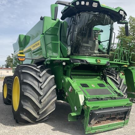 Image of John Deere S7 800 equipment image 1