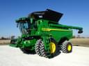 2025 John Deere S7 800 Image