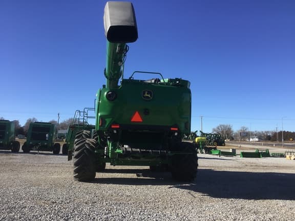 Image of John Deere S7 800 equipment image 4