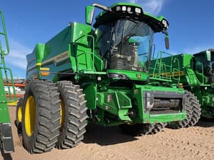 2025 John Deere S7 800 Image