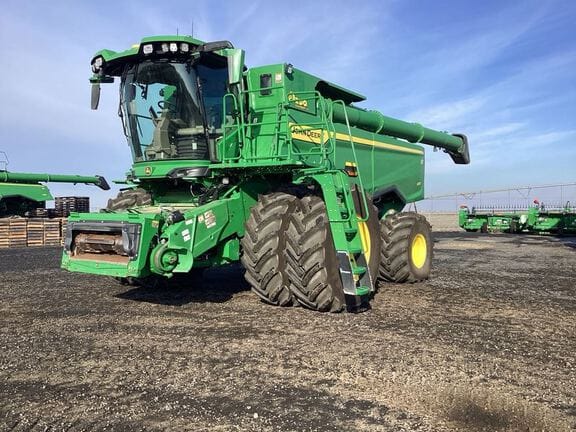 2025 John Deere S7 800 Equipment Image0