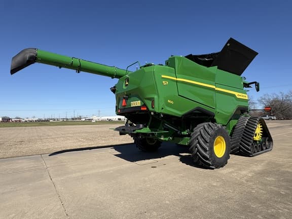Image of John Deere S7 800 equipment image 4