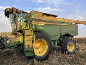 2025 John Deere S7 800 Image