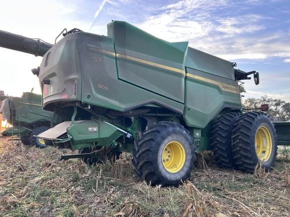 Image of John Deere S7 800 equipment image 2
